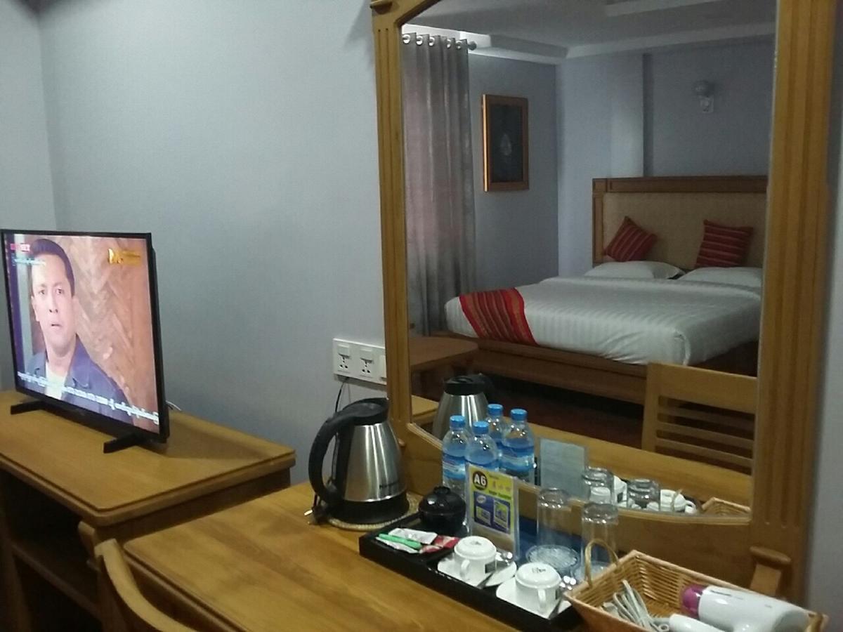 Amayar Nadi Hotel Mandalay Buitenkant foto