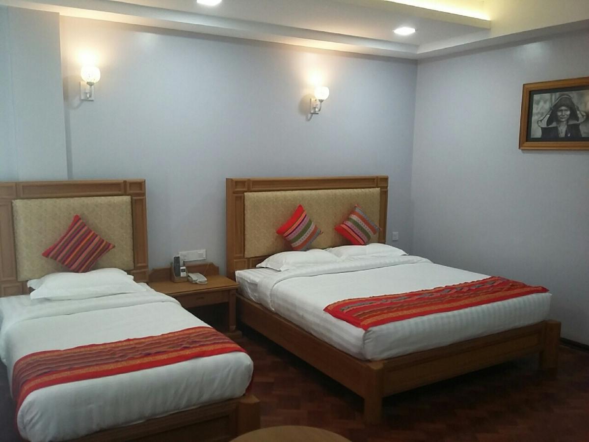 Amayar Nadi Hotel Mandalay Buitenkant foto